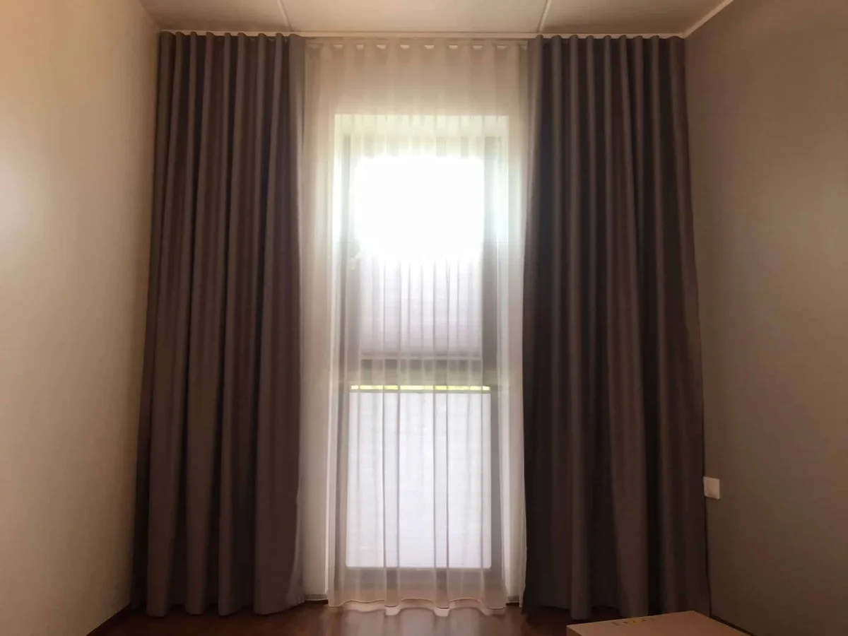 Tekstiilkardinad – tehtud tööd Valguskate 310