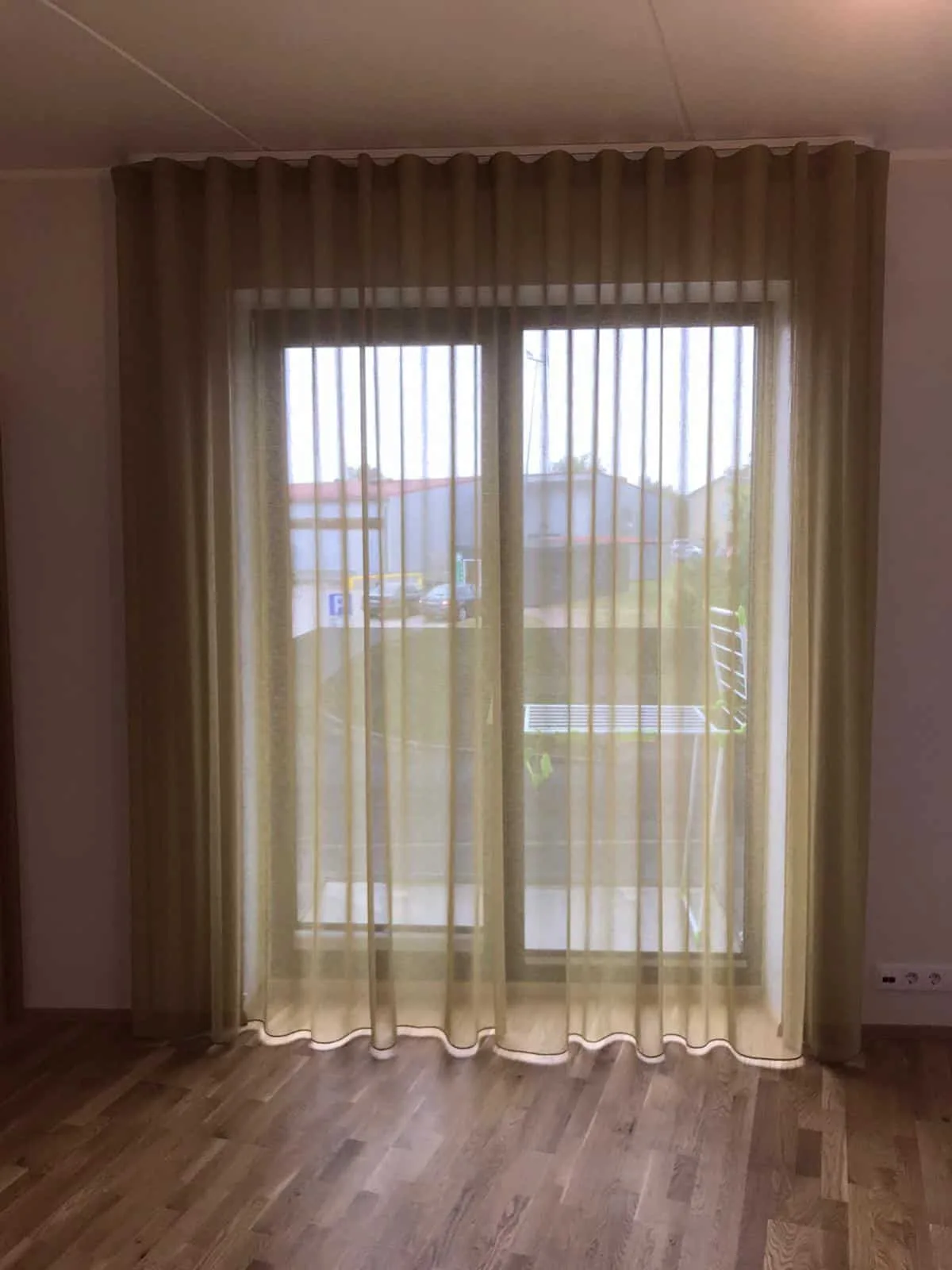 Tekstiilkardinad – tehtud tööd Valguskate 300