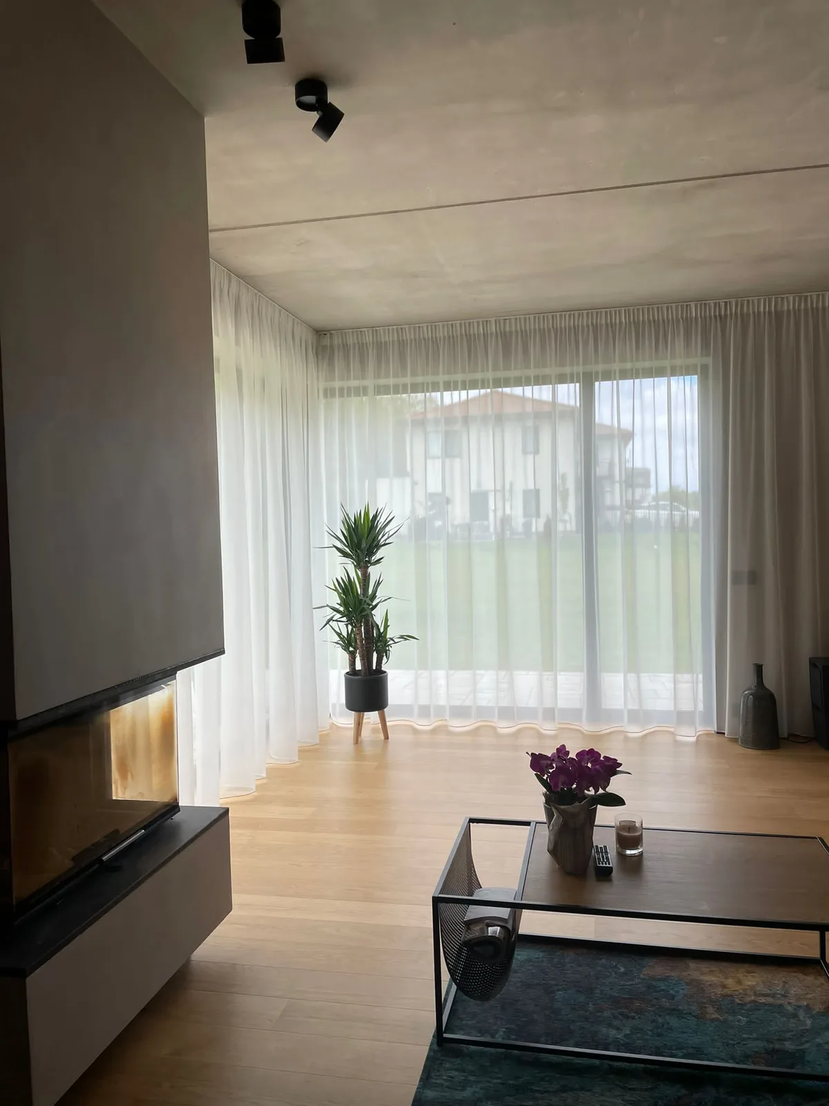 Tekstiilkardinad – tehtud tööd Valguskate 221