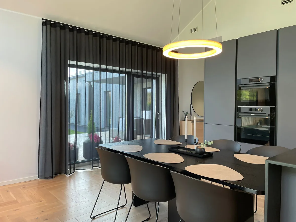 Tekstiilkardinad – tehtud tööd Valguskate 172