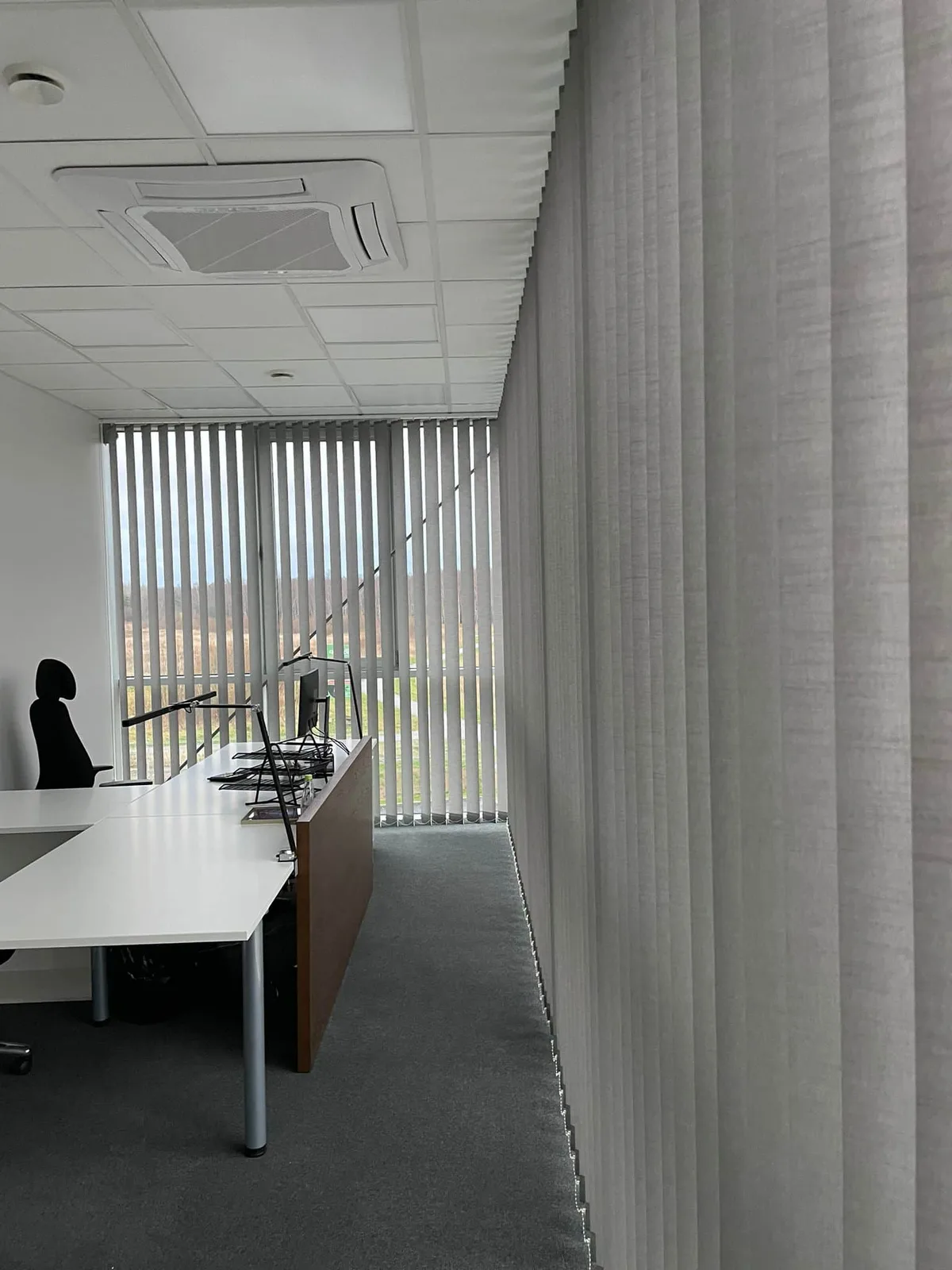 Püstlamellkardinad – tehtud tööd Valguskate 22