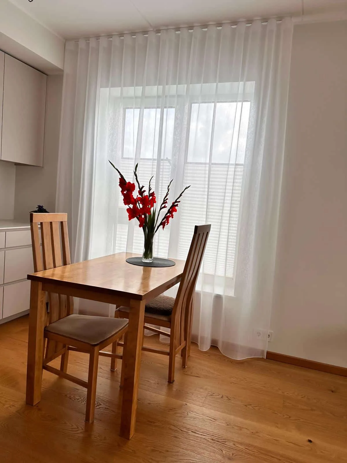 Tekstiilkardinad – tehtud tööd Valguskate 30