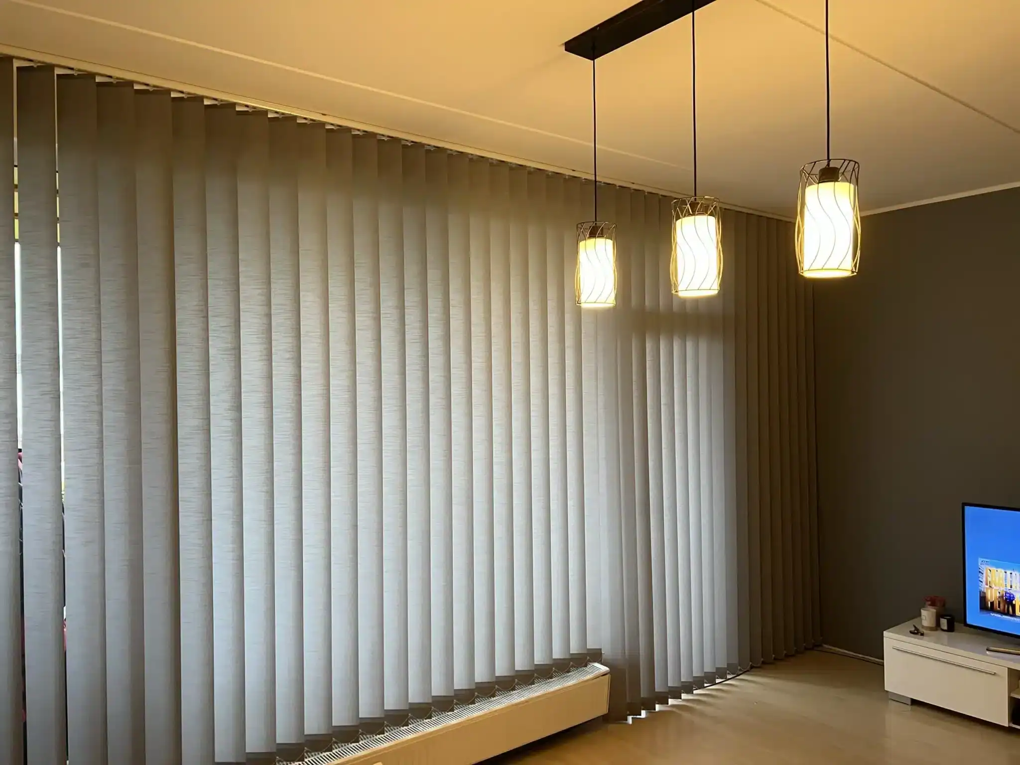 Püstlamellkardinad – tehtud tööd Valguskate 7