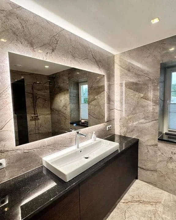 LED-peegel vannitoas – eritellimusel valmistatud peegel Valguskate.ee