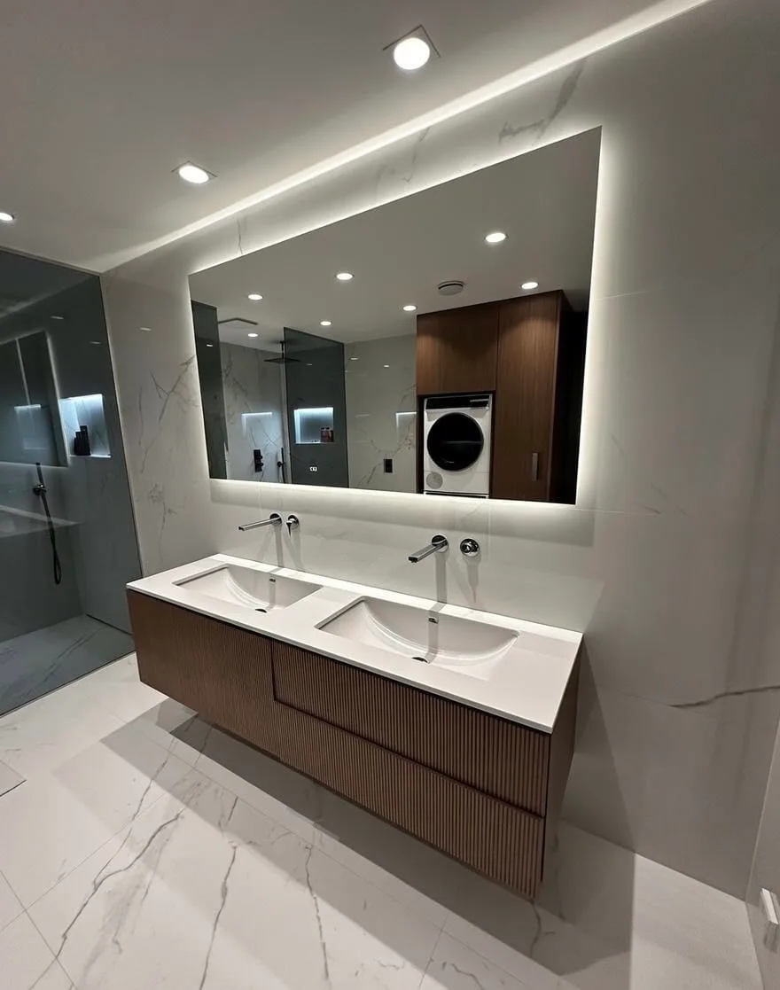 Peeglid – tehtud tööd Valguskate 13