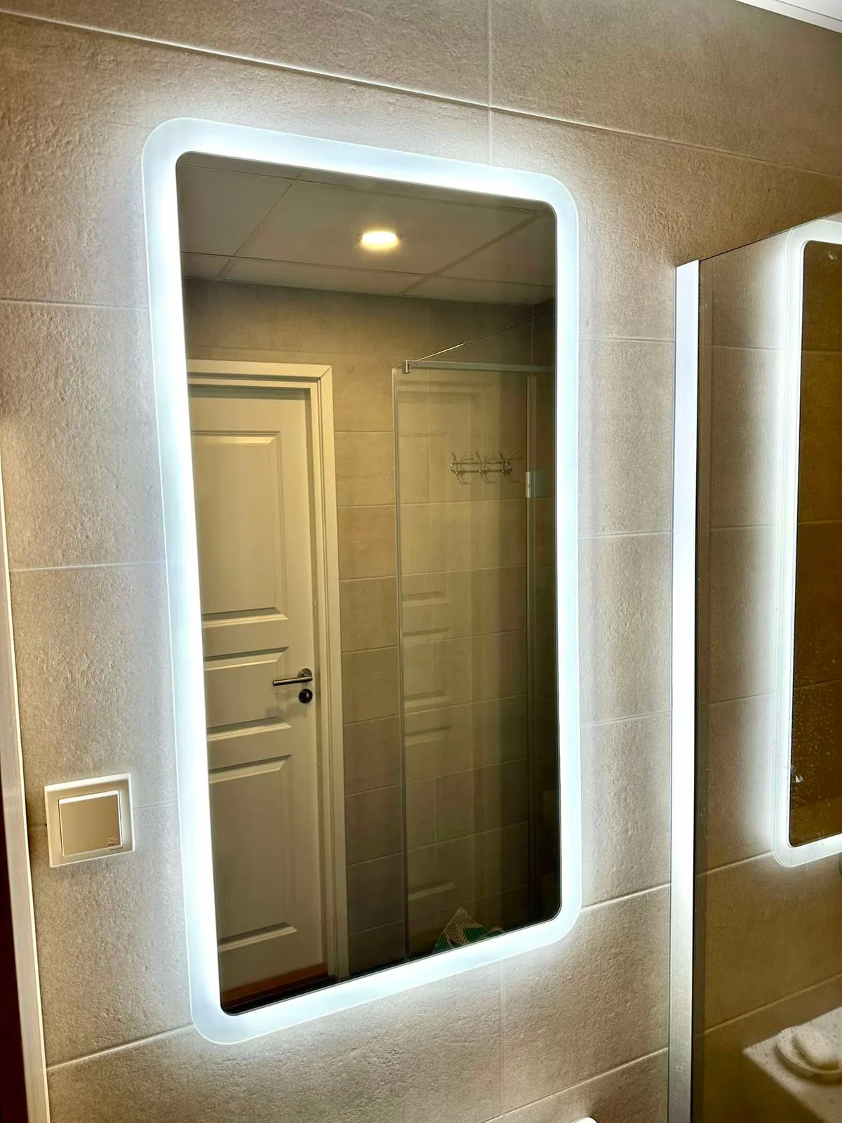 Peeglid – tehtud tööd Valguskate 14