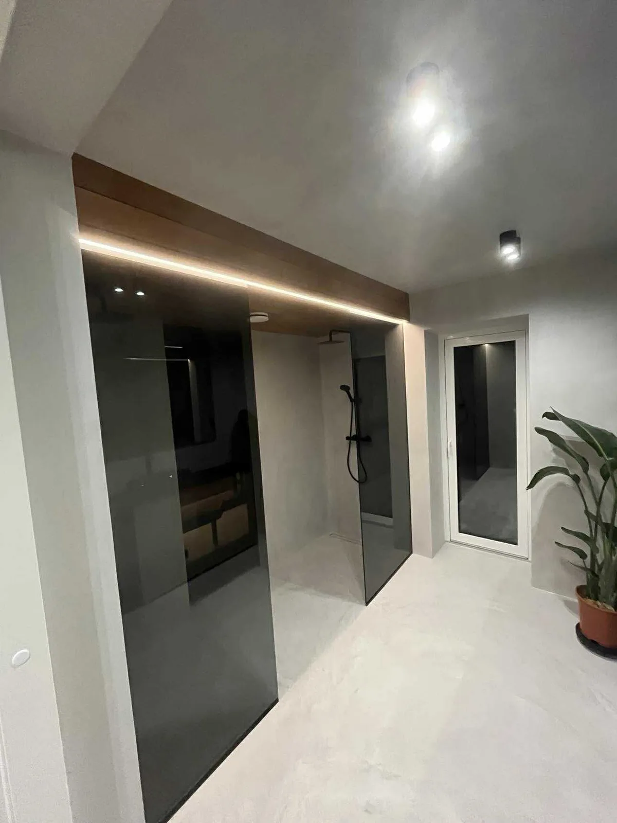 Peeglid – tehtud tööd Valguskate 10